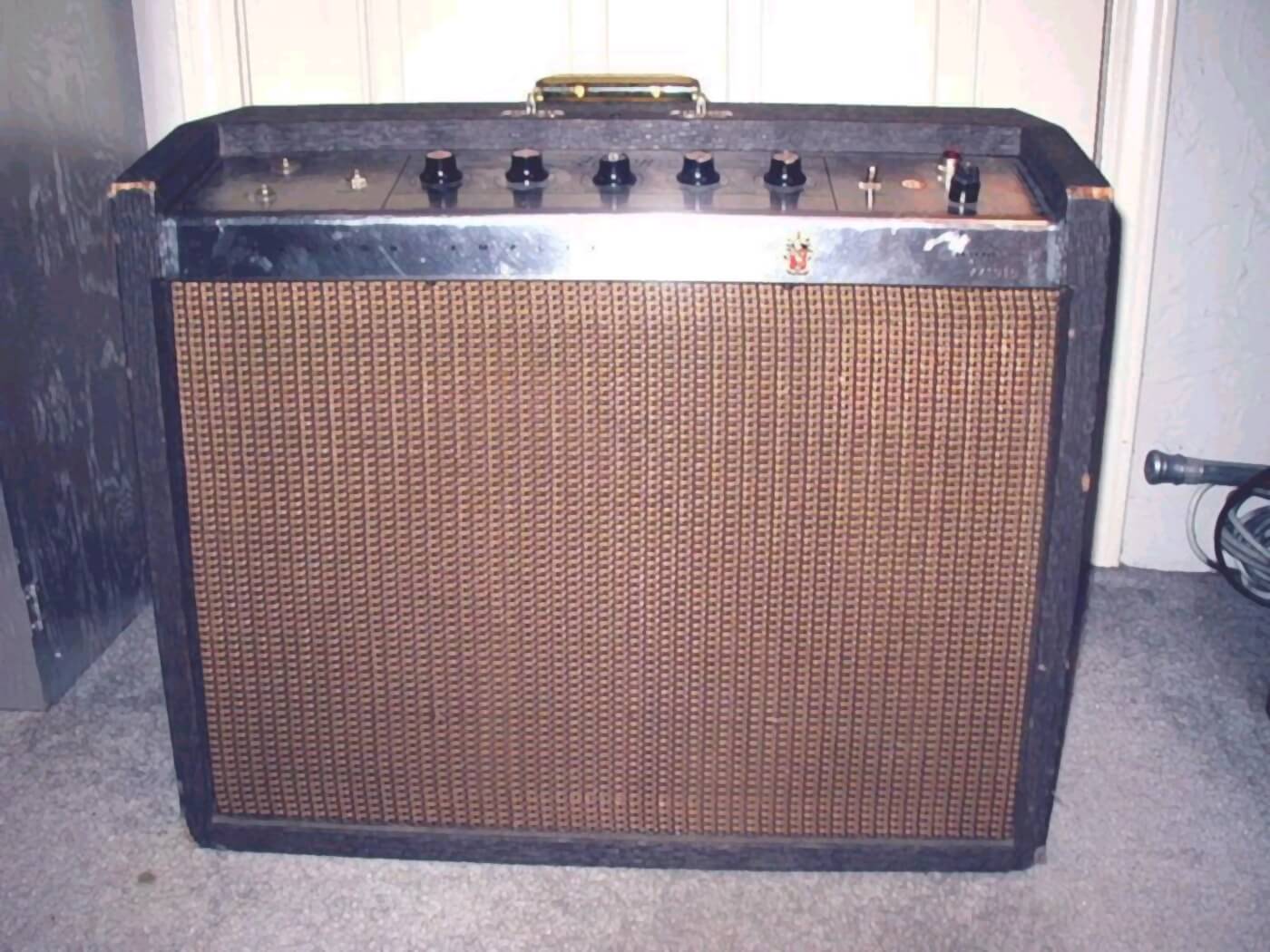 Gibson Falcon Amp